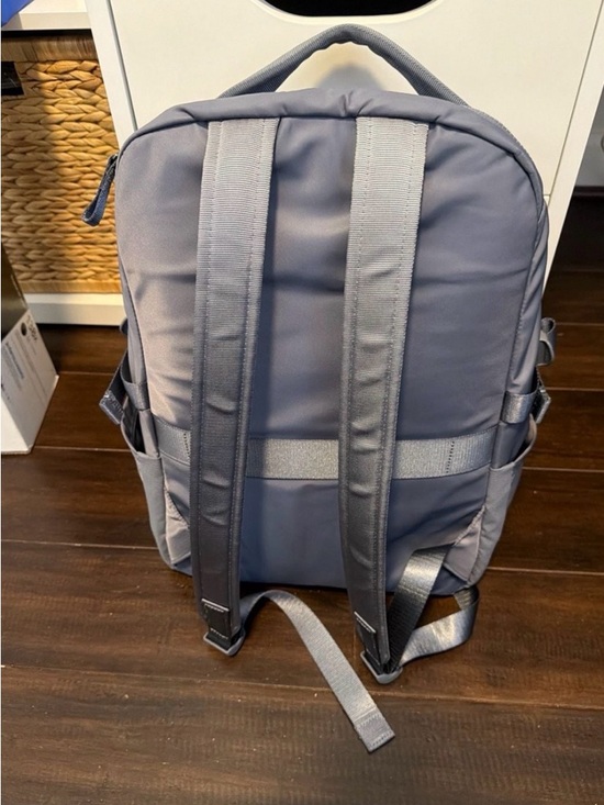 LIMITED EDITION - DISCONTINUED Grey Lululemon New Crew Backpack 22L
